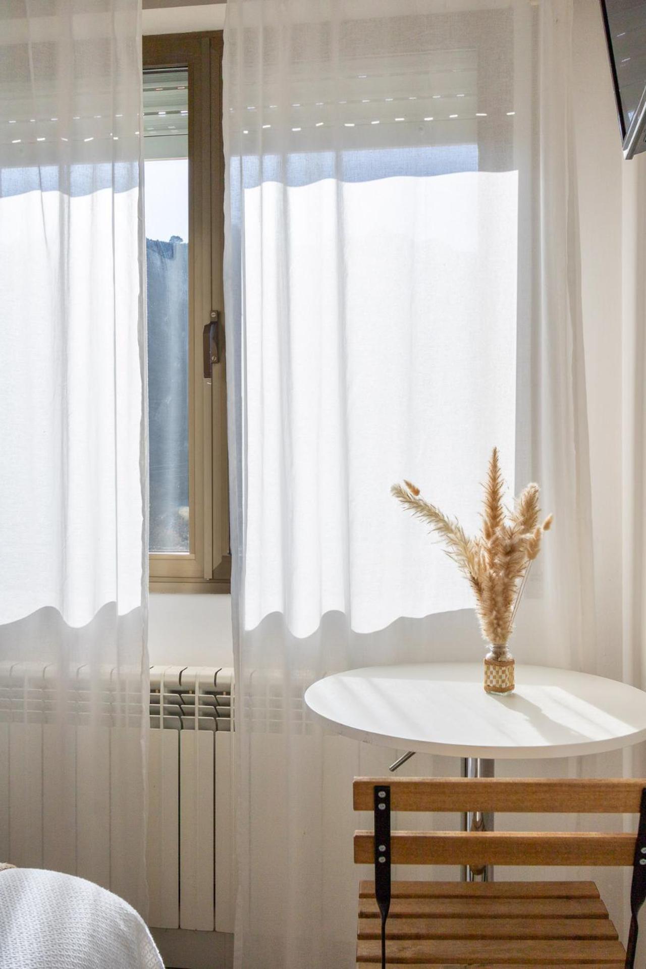 Hostal Lobrega Torrecilla en Cameros Bagian luar foto