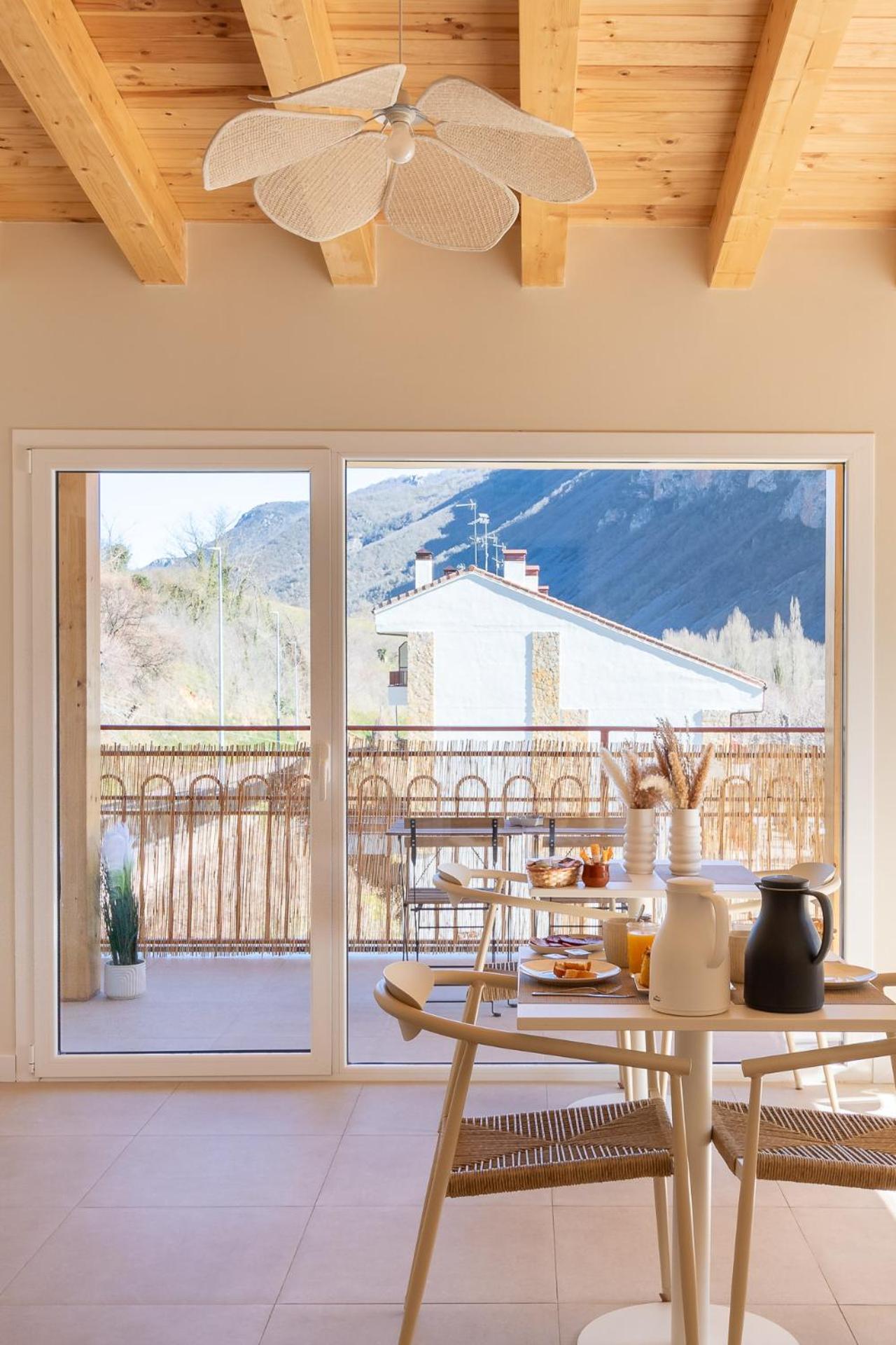 Hostal Lobrega Torrecilla en Cameros Bagian luar foto