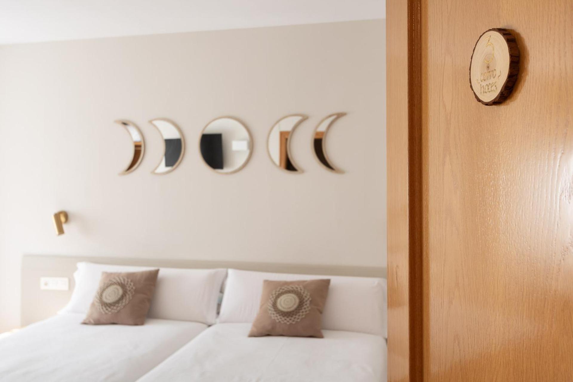 Hostal Lobrega Torrecilla en Cameros Bagian luar foto